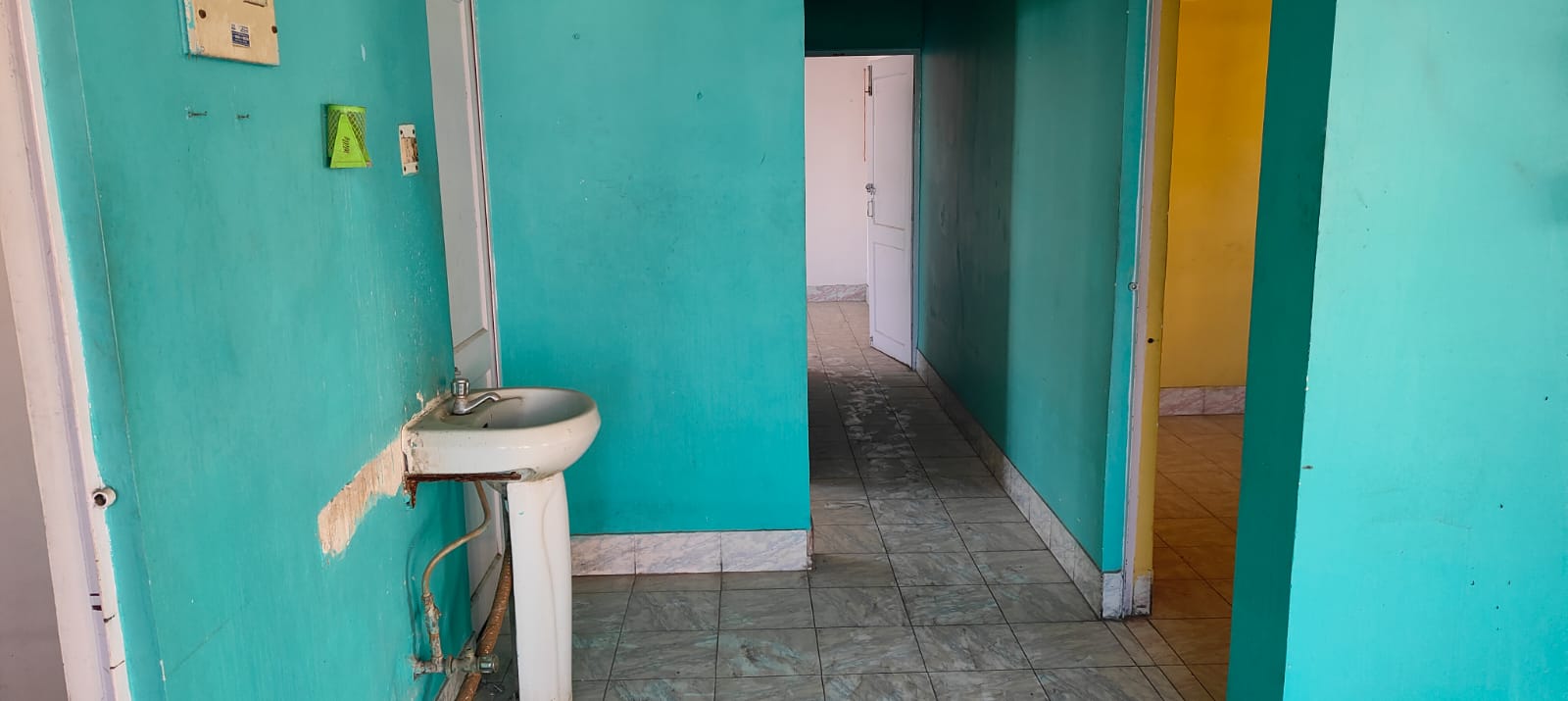 Semi Furnished 3bhk in Bylane Number 2, Wireless, Basisthpur, Guwahati, Assam, India for Rent